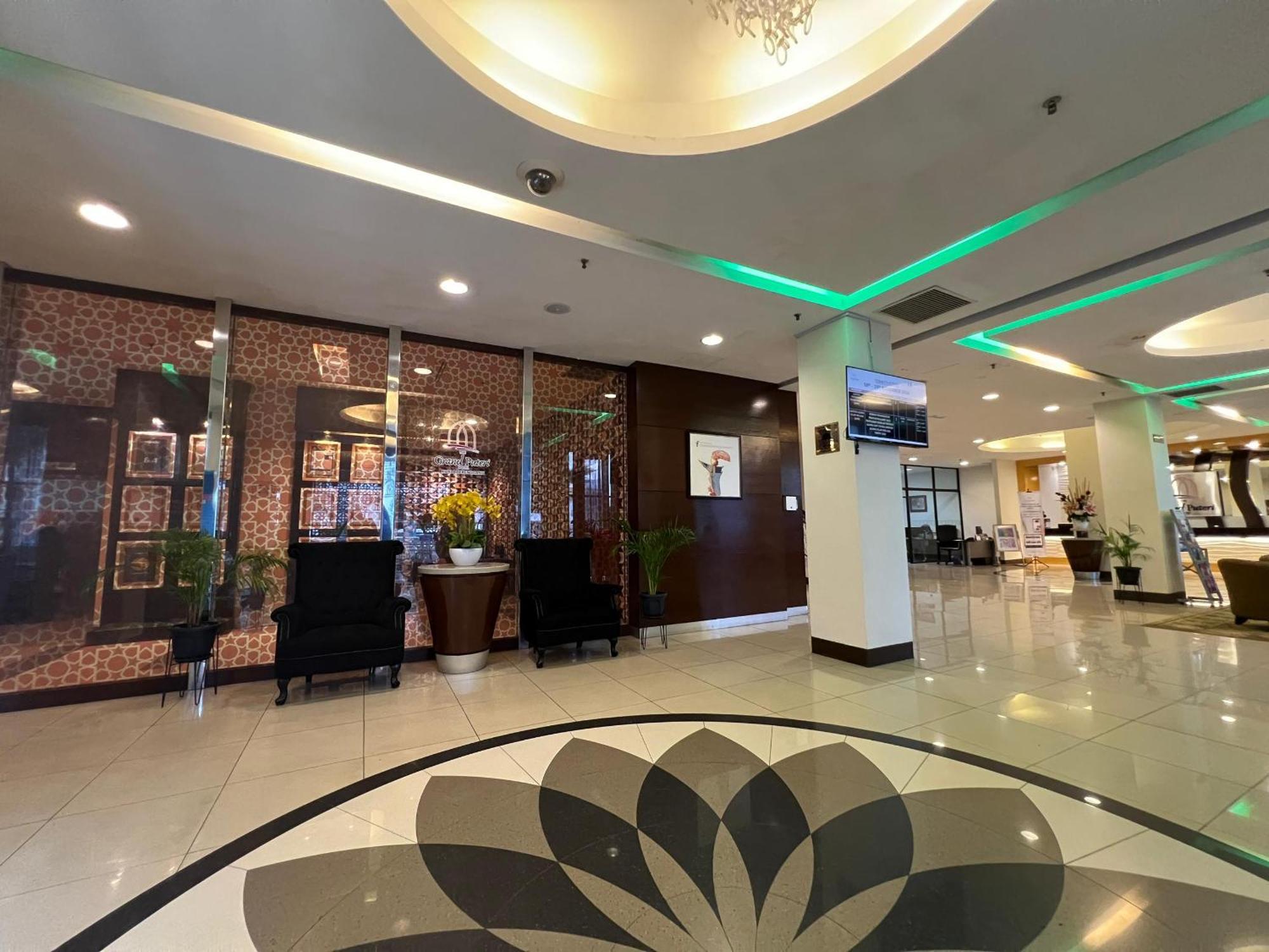 The Grand Puteri Hotel Куала-Тренгану Экстерьер фото